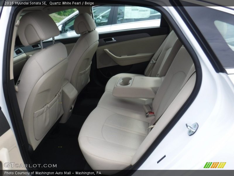 Quartz White Pearl / Beige 2016 Hyundai Sonata SE