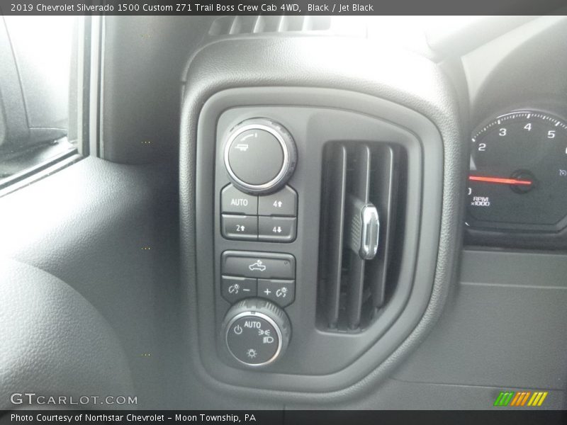 Black / Jet Black 2019 Chevrolet Silverado 1500 Custom Z71 Trail Boss Crew Cab 4WD