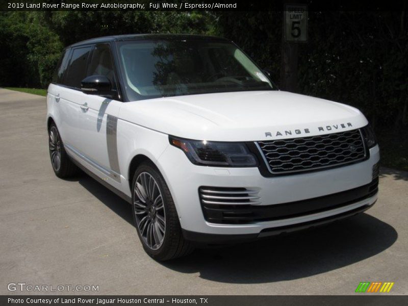 Fuji White / Espresso/Almond 2019 Land Rover Range Rover Autobiography