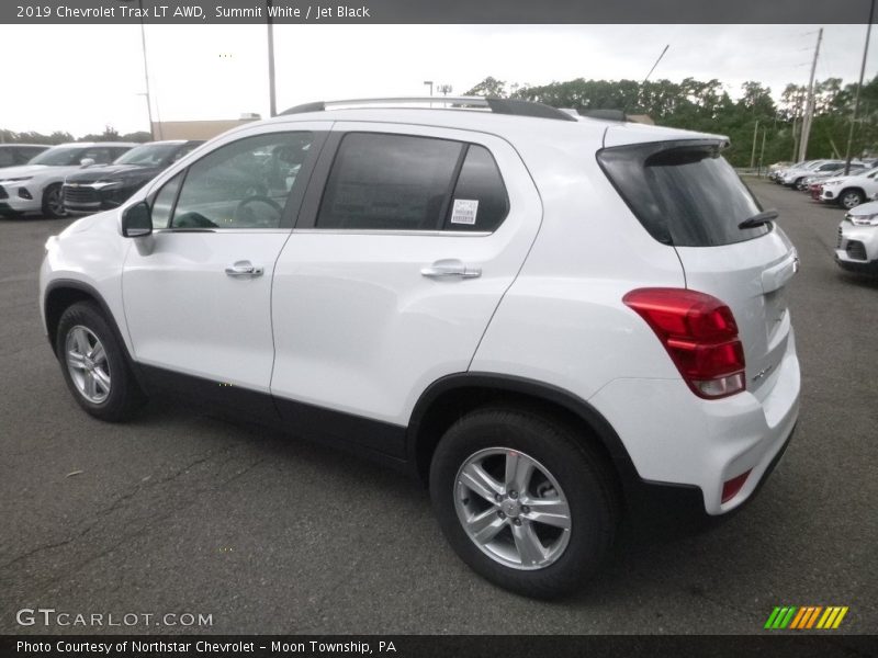 Summit White / Jet Black 2019 Chevrolet Trax LT AWD