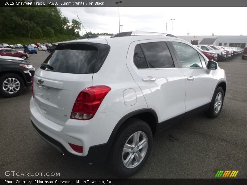 Summit White / Jet Black 2019 Chevrolet Trax LT AWD
