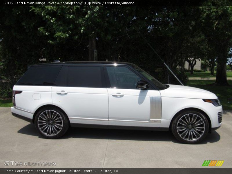 Fuji White / Espresso/Almond 2019 Land Rover Range Rover Autobiography