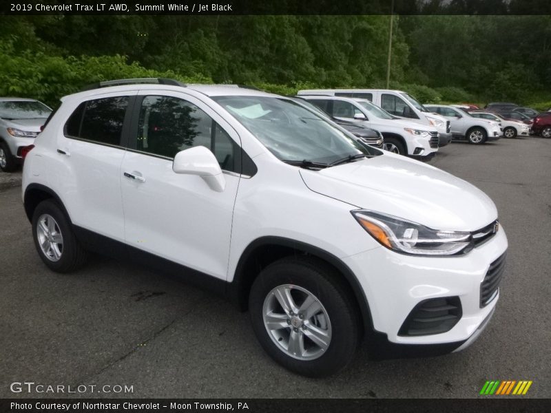 Summit White / Jet Black 2019 Chevrolet Trax LT AWD