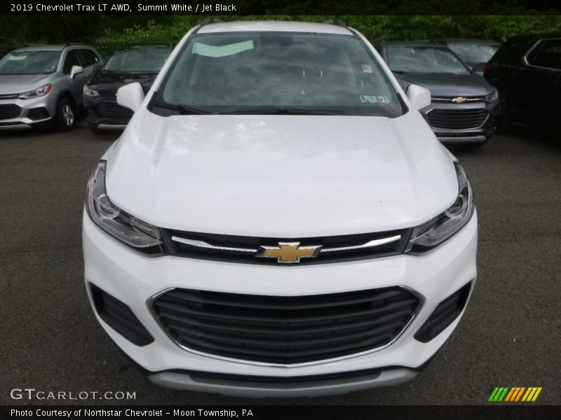 Summit White / Jet Black 2019 Chevrolet Trax LT AWD