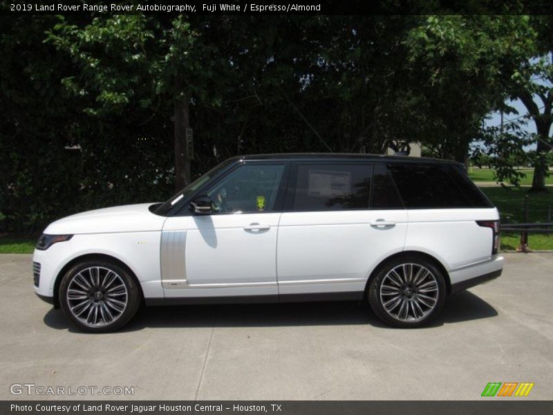 Fuji White / Espresso/Almond 2019 Land Rover Range Rover Autobiography