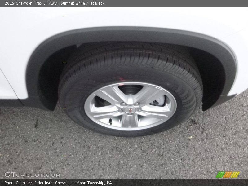 Summit White / Jet Black 2019 Chevrolet Trax LT AWD