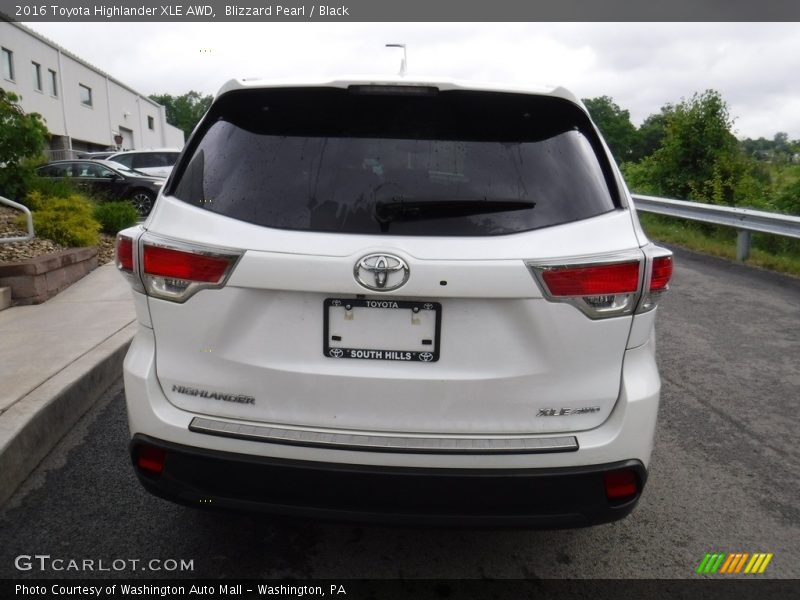Blizzard Pearl / Black 2016 Toyota Highlander XLE AWD