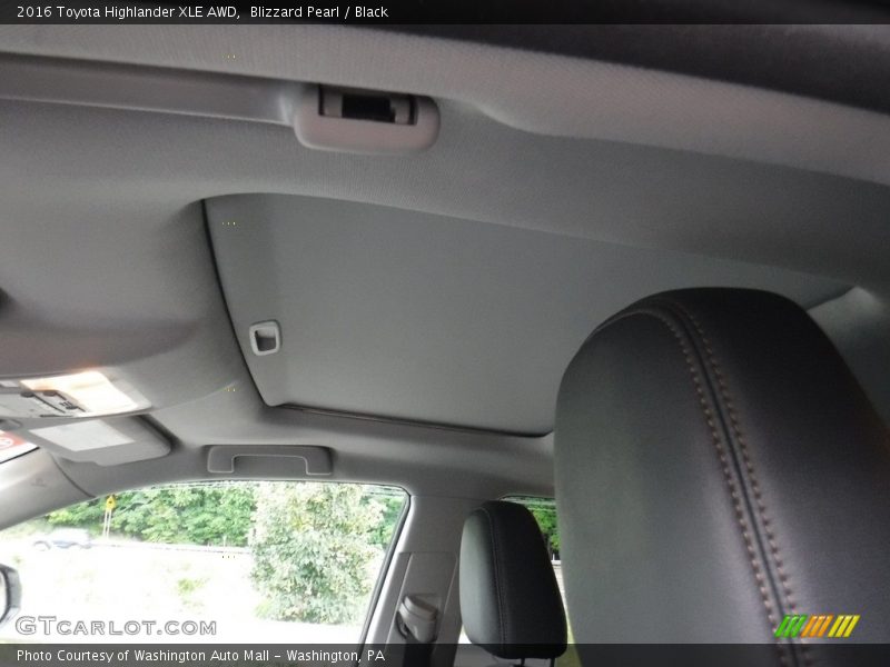 Blizzard Pearl / Black 2016 Toyota Highlander XLE AWD