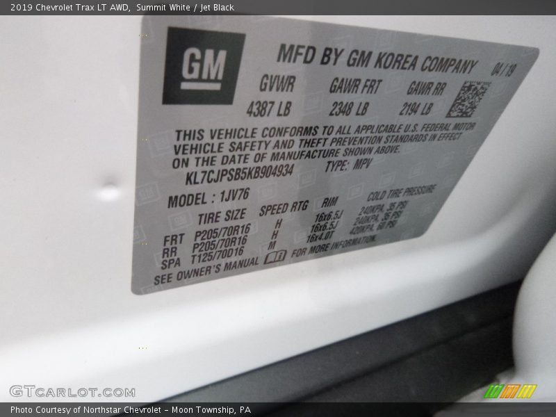 Summit White / Jet Black 2019 Chevrolet Trax LT AWD