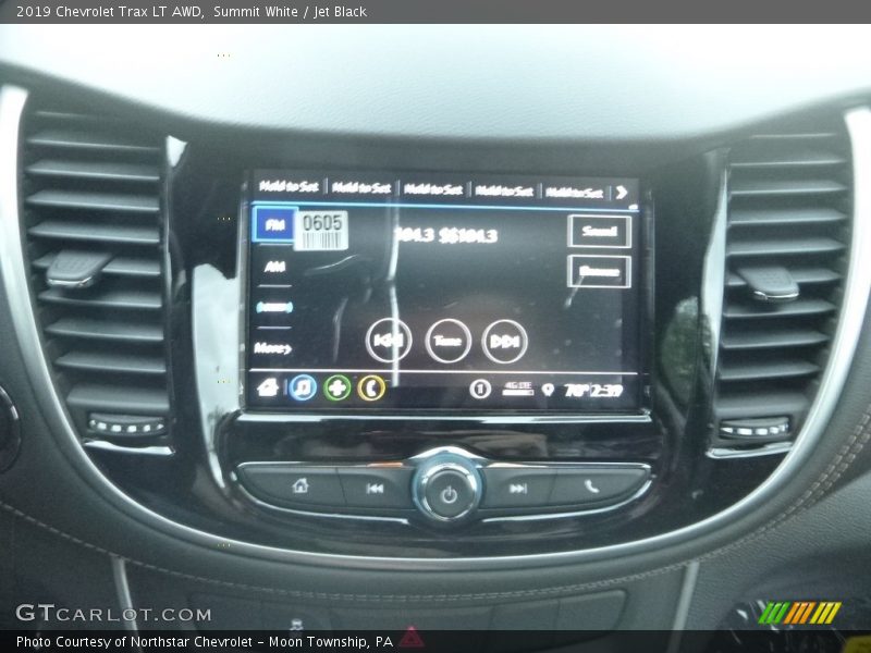 Summit White / Jet Black 2019 Chevrolet Trax LT AWD