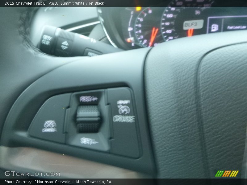 Summit White / Jet Black 2019 Chevrolet Trax LT AWD