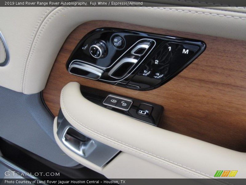 Fuji White / Espresso/Almond 2019 Land Rover Range Rover Autobiography