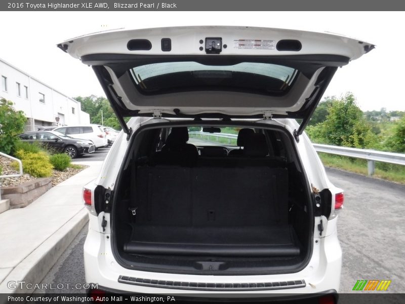 Blizzard Pearl / Black 2016 Toyota Highlander XLE AWD