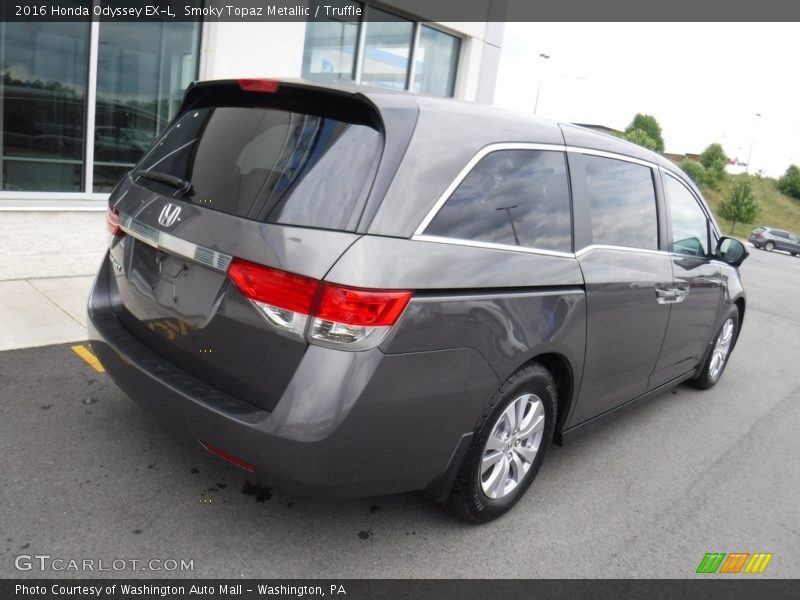 Smoky Topaz Metallic / Truffle 2016 Honda Odyssey EX-L