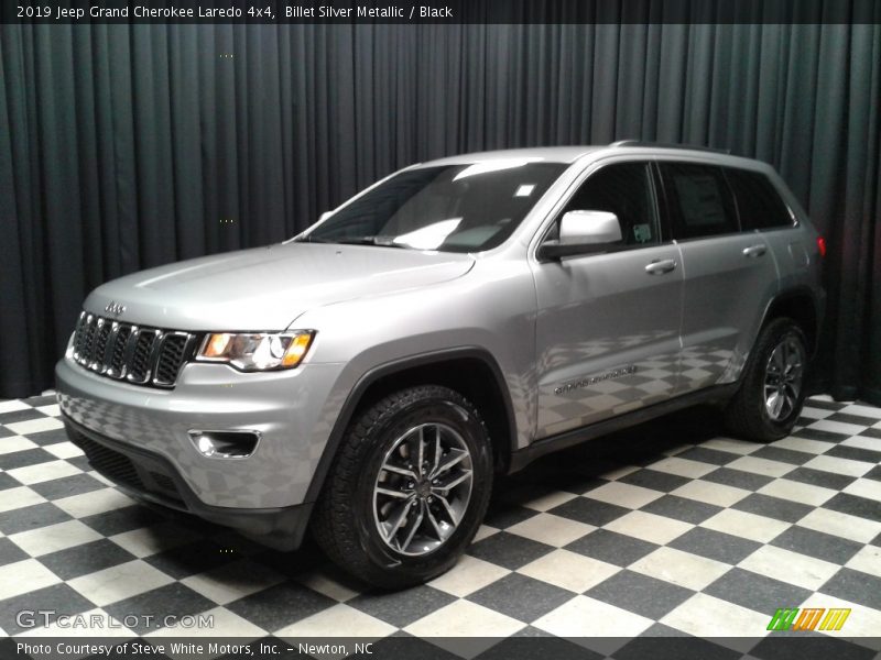 Billet Silver Metallic / Black 2019 Jeep Grand Cherokee Laredo 4x4