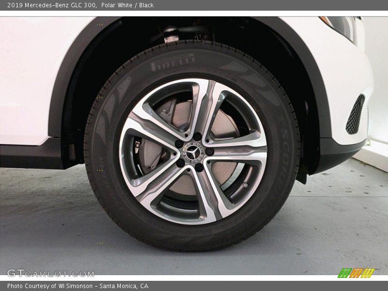 Polar White / Black 2019 Mercedes-Benz GLC 300
