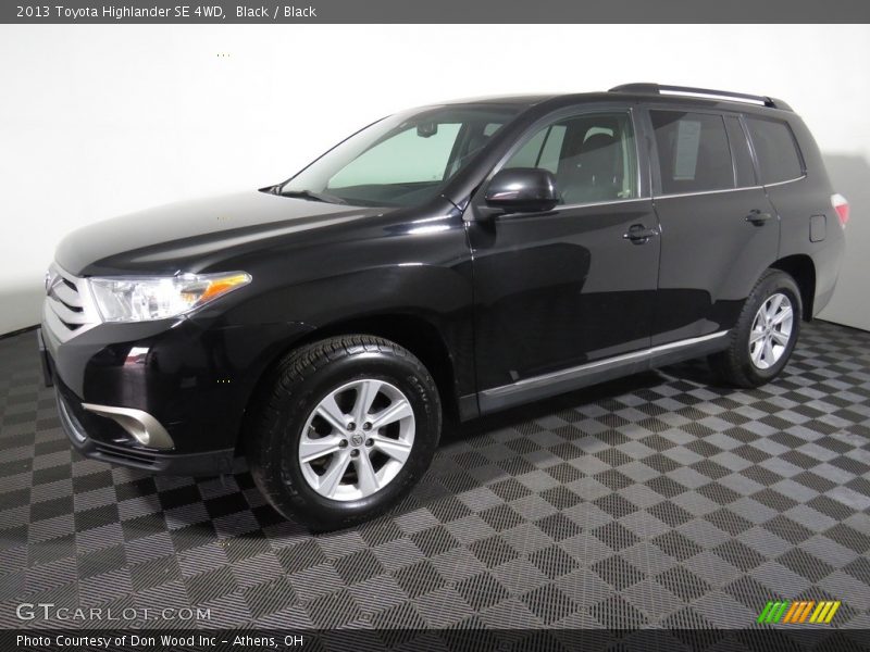 Black / Black 2013 Toyota Highlander SE 4WD