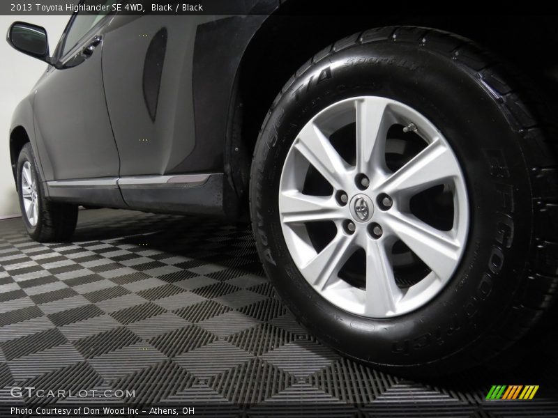 Black / Black 2013 Toyota Highlander SE 4WD
