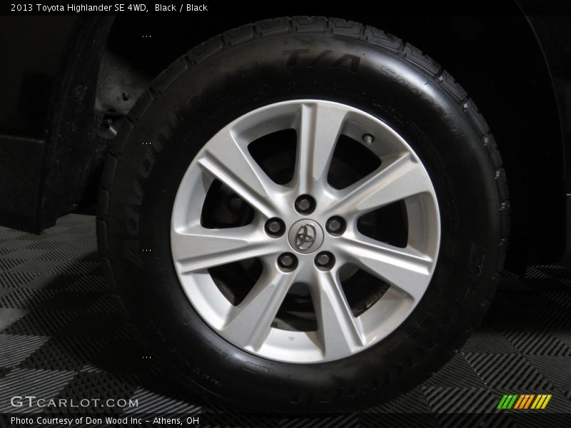 Black / Black 2013 Toyota Highlander SE 4WD