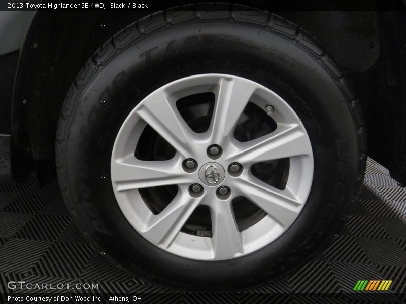 Black / Black 2013 Toyota Highlander SE 4WD