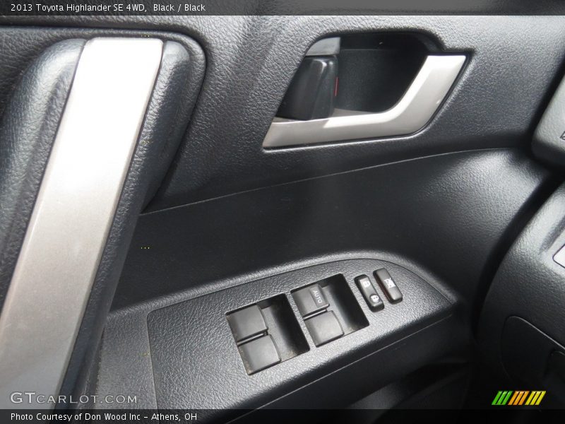 Black / Black 2013 Toyota Highlander SE 4WD