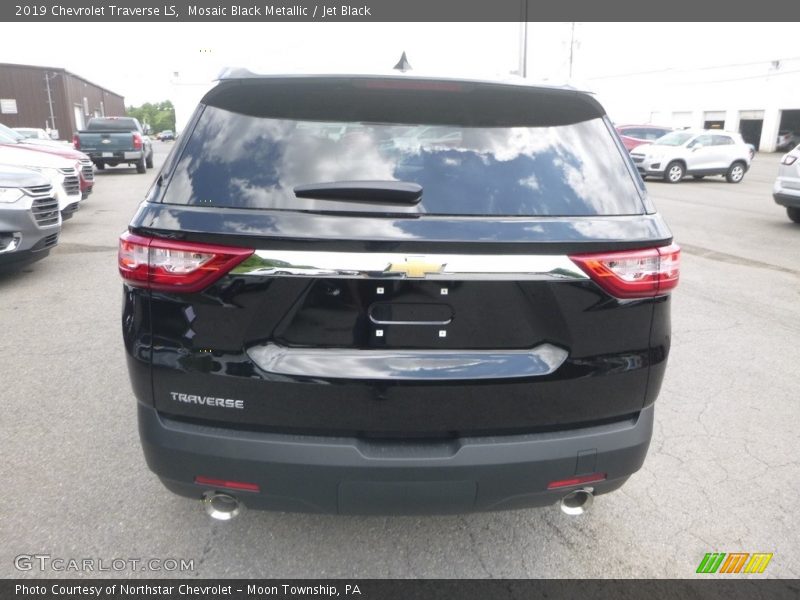 Mosaic Black Metallic / Jet Black 2019 Chevrolet Traverse LS