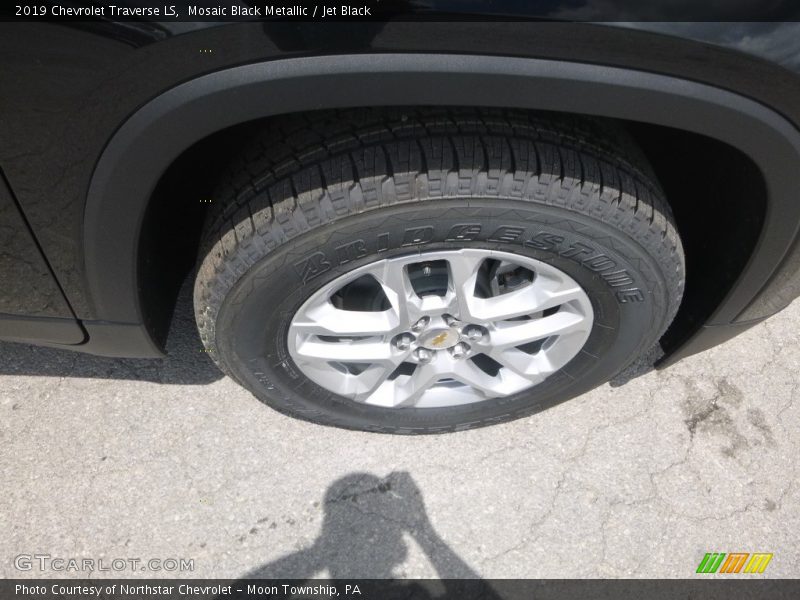 Mosaic Black Metallic / Jet Black 2019 Chevrolet Traverse LS