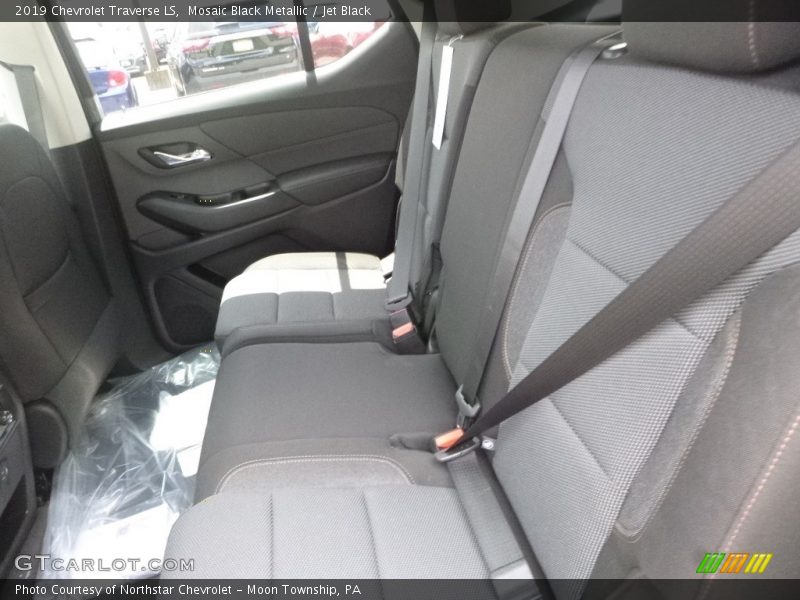 Mosaic Black Metallic / Jet Black 2019 Chevrolet Traverse LS
