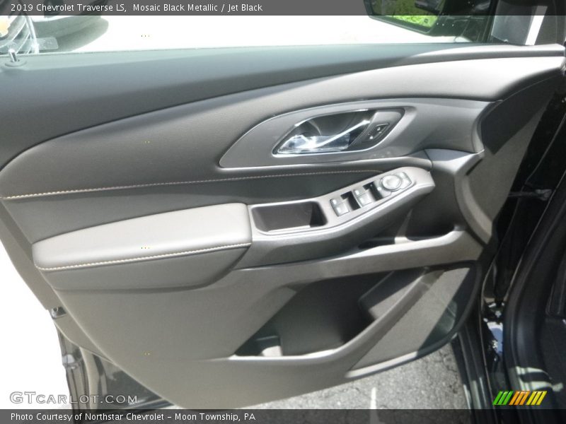Mosaic Black Metallic / Jet Black 2019 Chevrolet Traverse LS