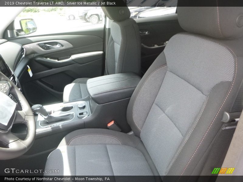 Silver Ice Metallic / Jet Black 2019 Chevrolet Traverse LT AWD