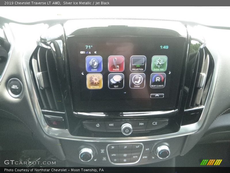 Silver Ice Metallic / Jet Black 2019 Chevrolet Traverse LT AWD