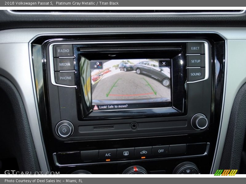 Platinum Gray Metallic / Titan Black 2018 Volkswagen Passat S