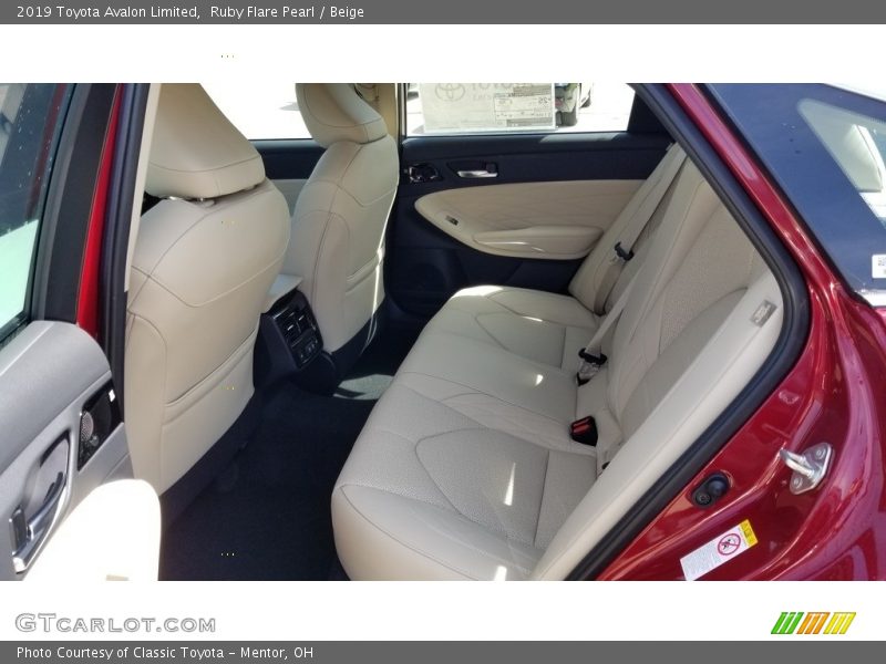 Ruby Flare Pearl / Beige 2019 Toyota Avalon Limited