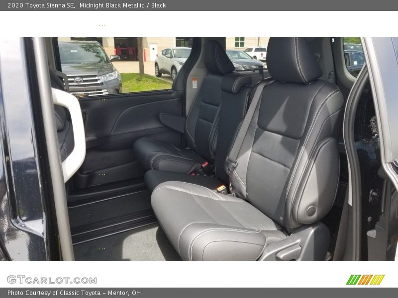 Midnight Black Metallic / Black 2020 Toyota Sienna SE