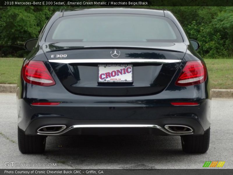 Emerald Green Metallic / Macchiato Beige/Black 2018 Mercedes-Benz E 300 Sedan