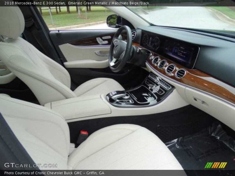 Emerald Green Metallic / Macchiato Beige/Black 2018 Mercedes-Benz E 300 Sedan