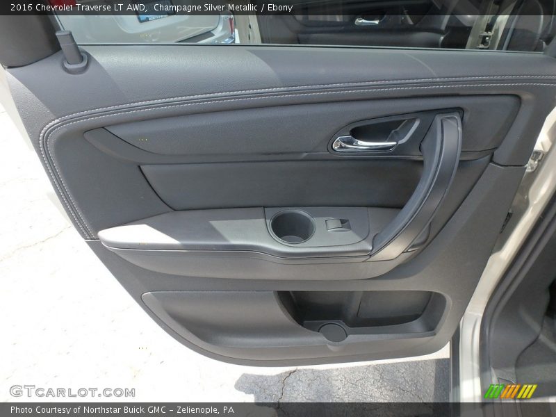Champagne Silver Metallic / Ebony 2016 Chevrolet Traverse LT AWD