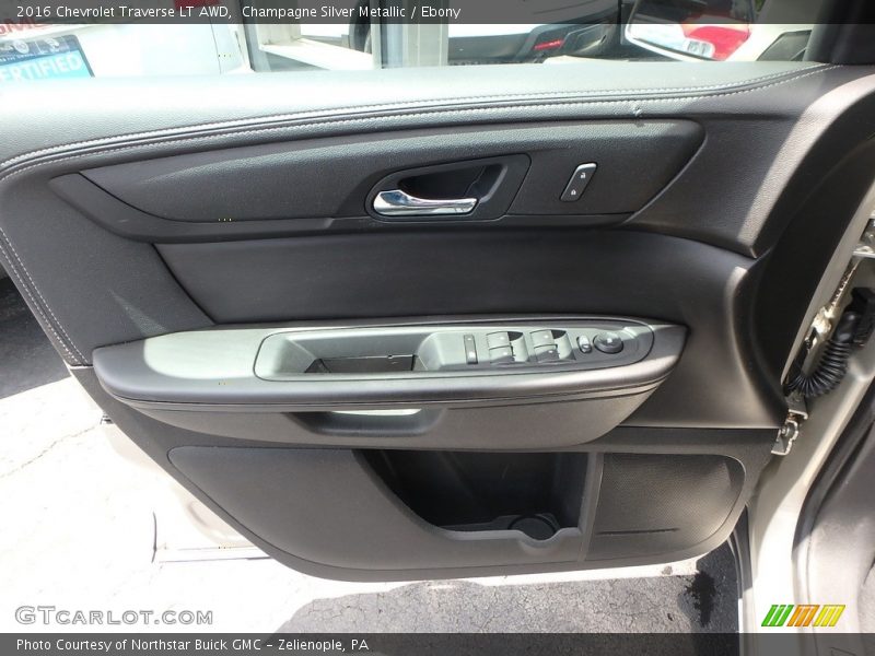 Champagne Silver Metallic / Ebony 2016 Chevrolet Traverse LT AWD