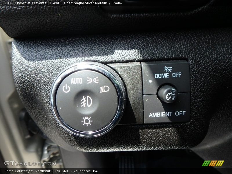 Champagne Silver Metallic / Ebony 2016 Chevrolet Traverse LT AWD