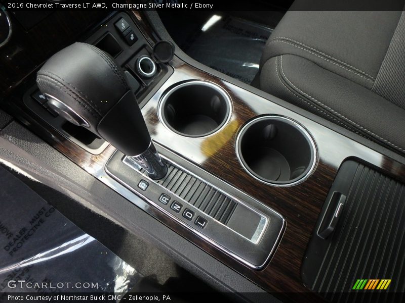 Champagne Silver Metallic / Ebony 2016 Chevrolet Traverse LT AWD
