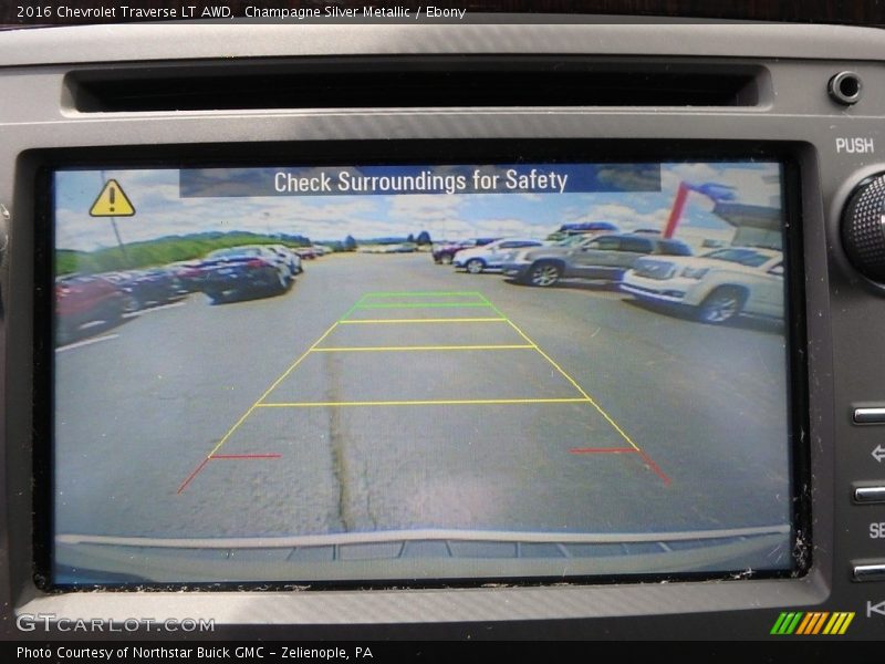 Champagne Silver Metallic / Ebony 2016 Chevrolet Traverse LT AWD