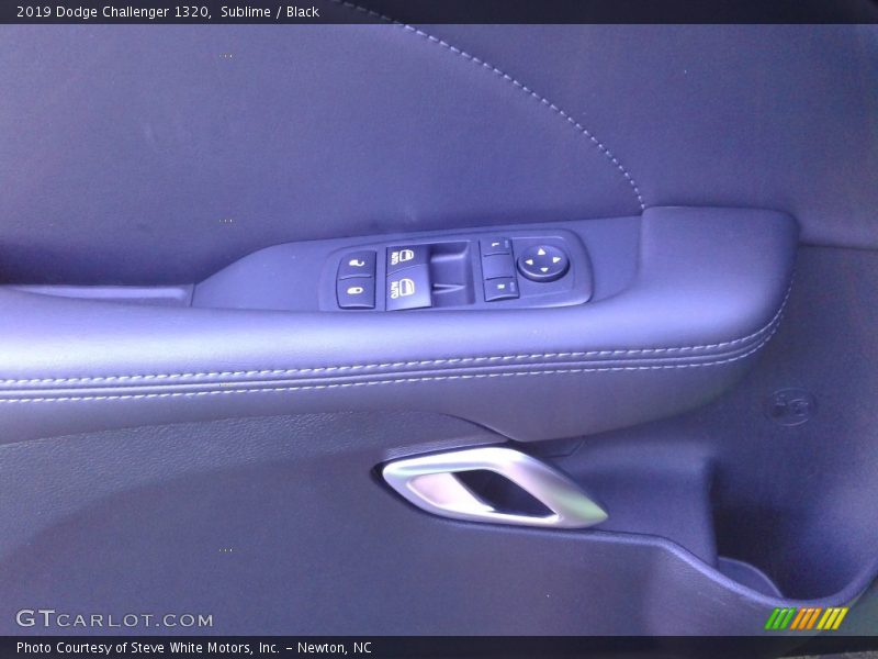 Sublime / Black 2019 Dodge Challenger 1320