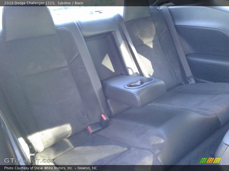 Sublime / Black 2019 Dodge Challenger 1320