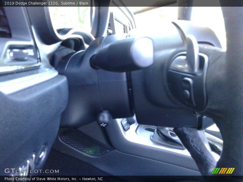 Sublime / Black 2019 Dodge Challenger 1320