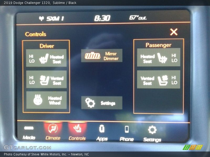 Sublime / Black 2019 Dodge Challenger 1320