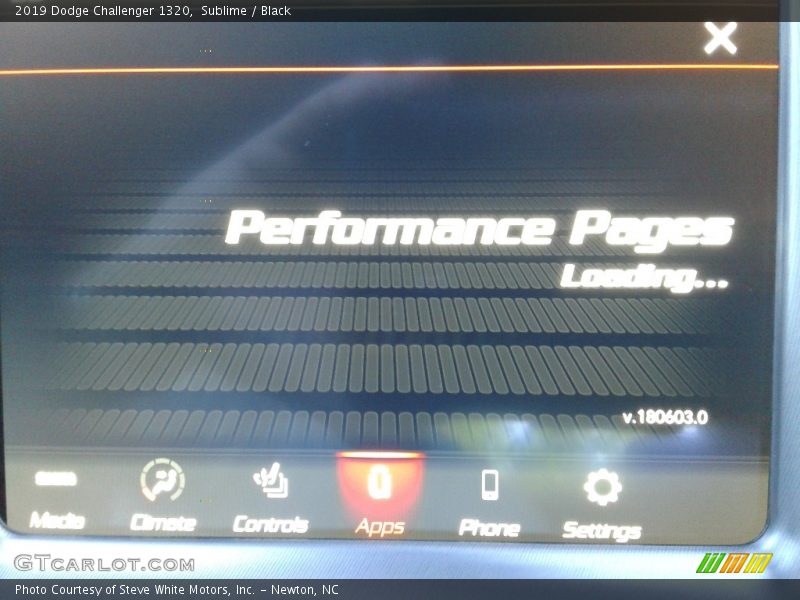 Sublime / Black 2019 Dodge Challenger 1320
