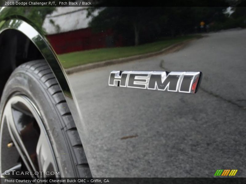 Pitch Black / Black 2018 Dodge Challenger R/T