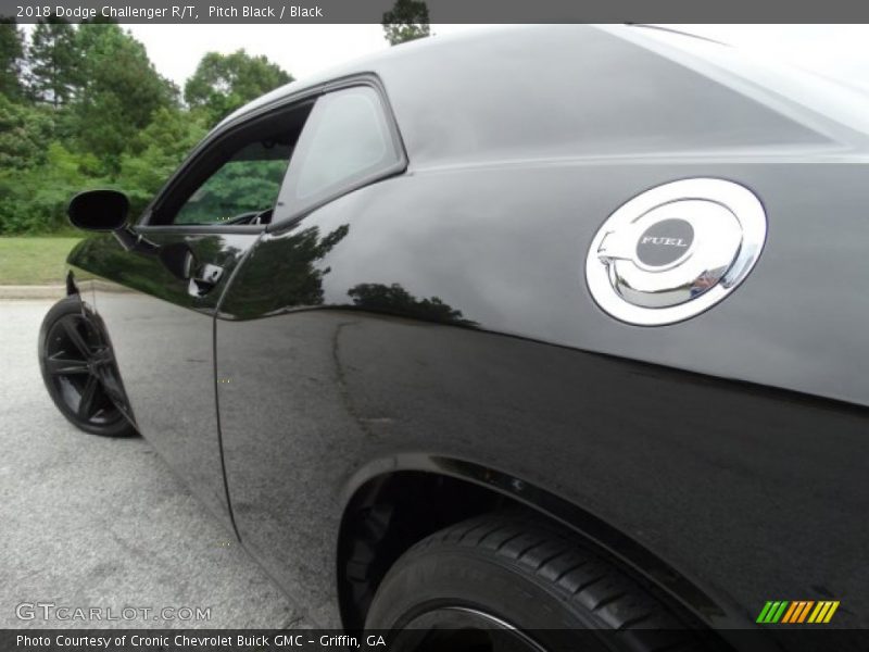 Pitch Black / Black 2018 Dodge Challenger R/T