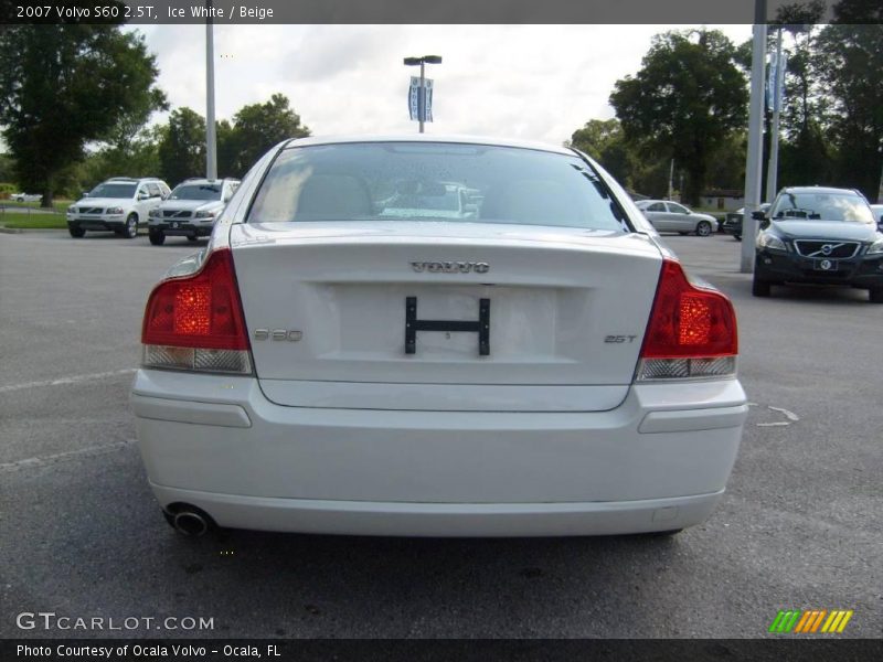Ice White / Beige 2007 Volvo S60 2.5T