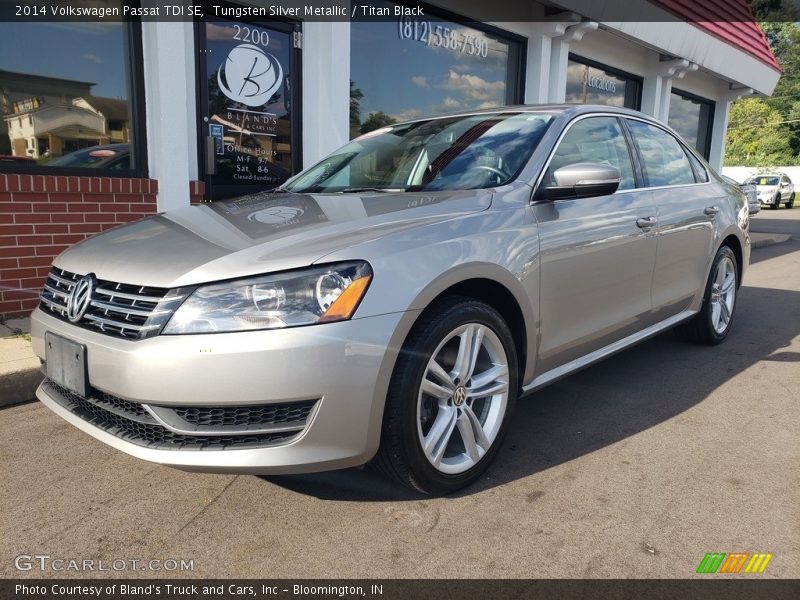 Tungsten Silver Metallic / Titan Black 2014 Volkswagen Passat TDI SE